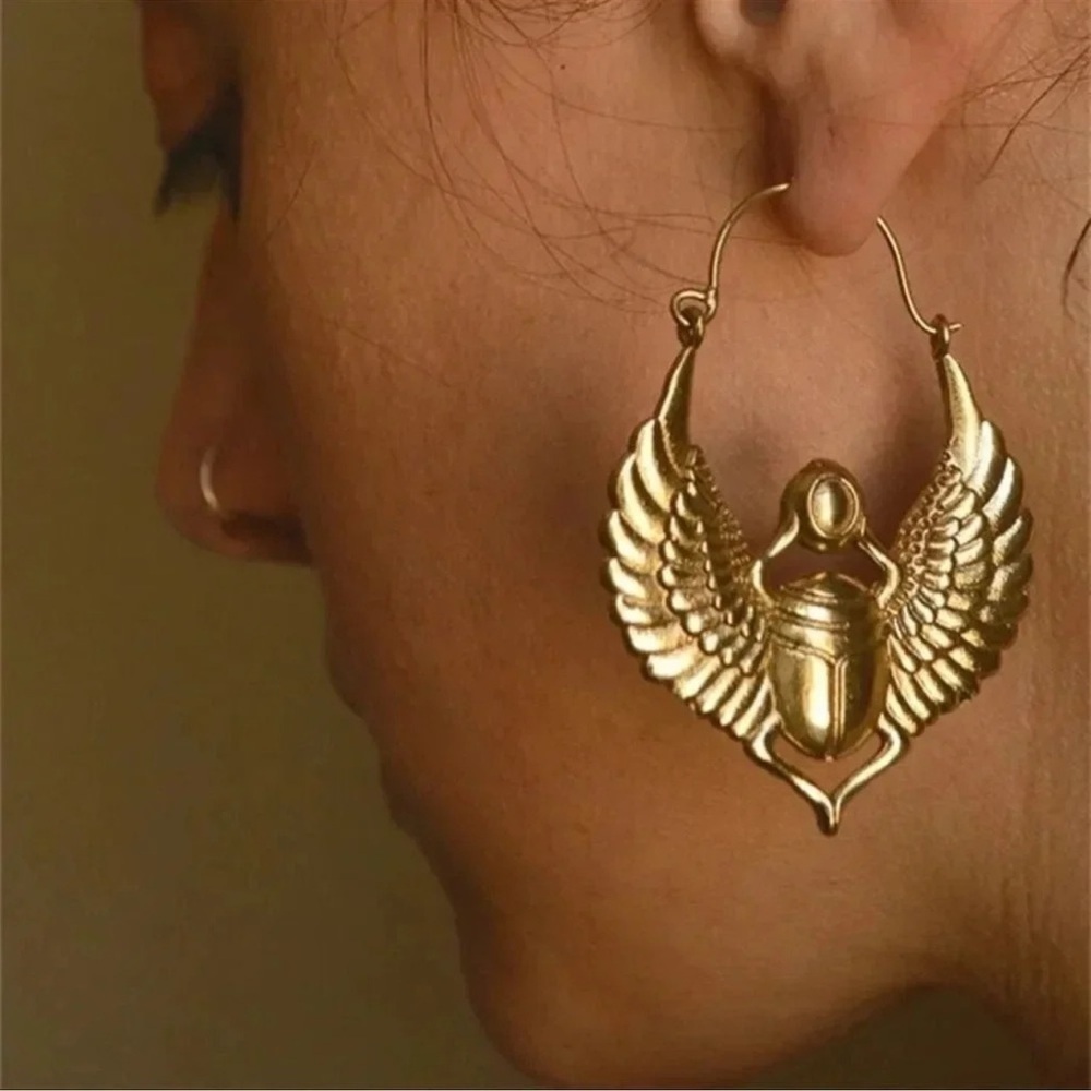 Big Beetle-Egyptian 18k Scarab Talisman Good Luck Earrings - Picture 2 of 9